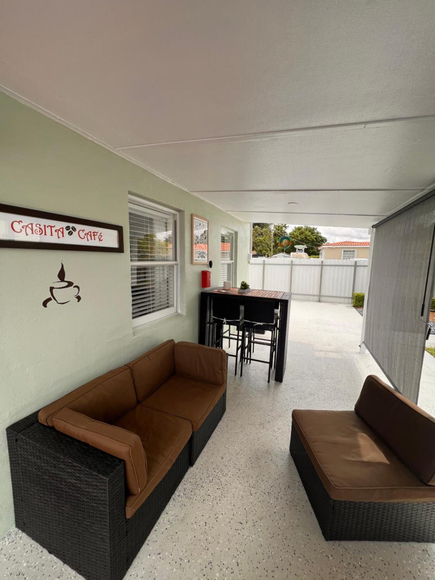 Casita Cafe Villa Miami Luaran gambar