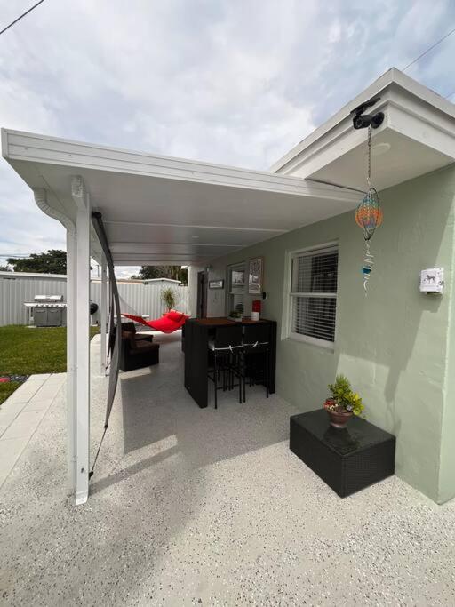 Casita Cafe Villa Miami Luaran gambar
